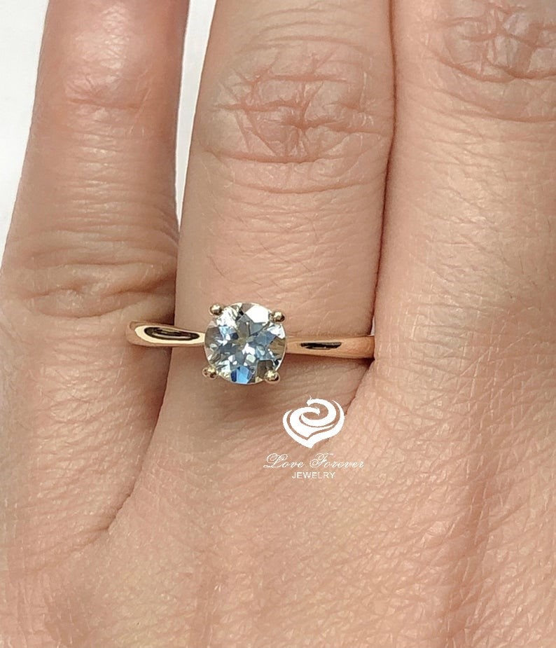 Round Aquamarine Engagement Ring in 14k Yellow Gold, Aquamarine Engagement Ring, Aquamarine Ring, Aquamarine Solitaire, Round Cut Aquamarine