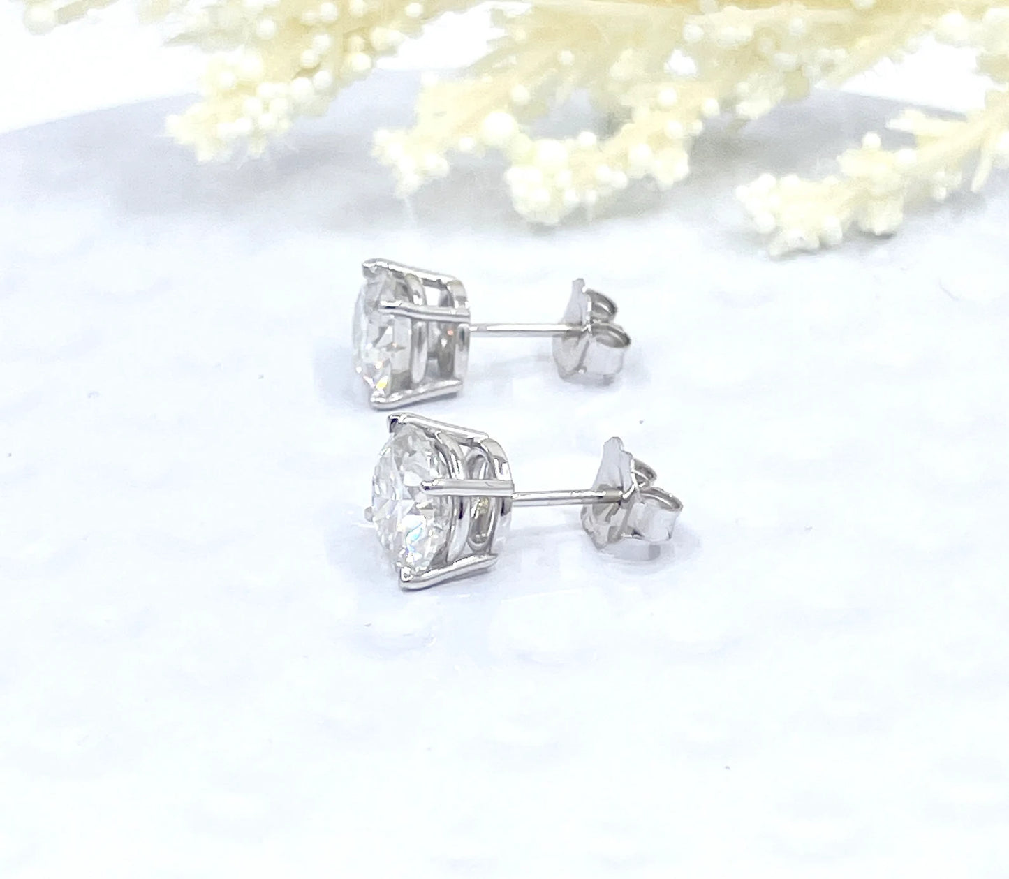 14k White Gold Studs Earring Moissanite Earring Certified Forever One G-H Color Round Cut Moissanite Stud Earrings in 1.00 Carat to 3.00 Carats