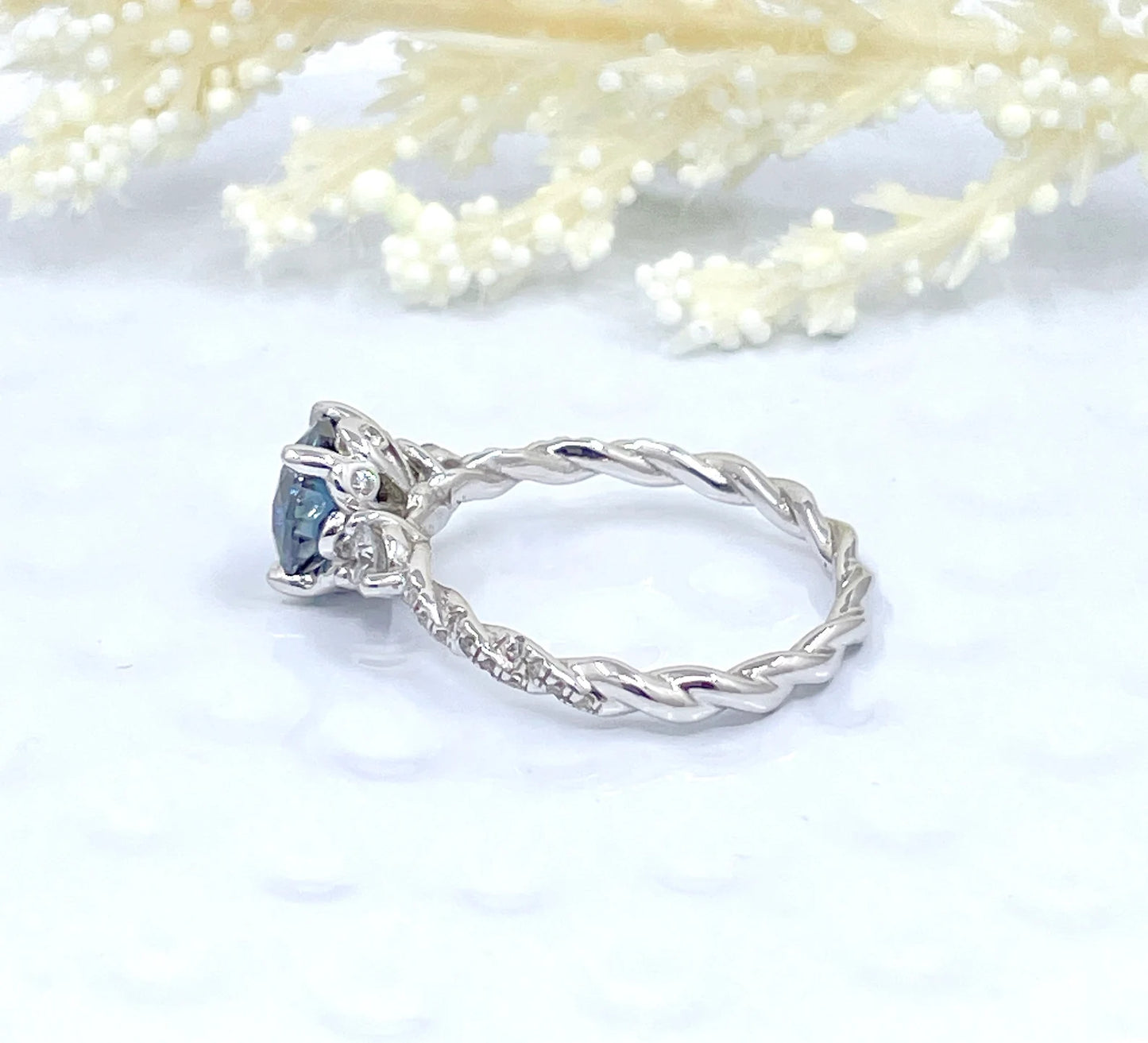 1.25 CT Round Cut Engagement Ring in 14k White Gold, Vivid Blue Moissanite Ring, Diamond Solitaire Ring, Anniversary Ring