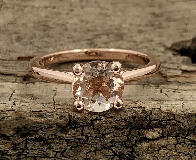 Round Morganite Bridal Set in 14k Rose Gold, Round Morganite Solitaire Ring, Rose Gold Wedding Set, Round Cut Morganite, Plain Wedding Band