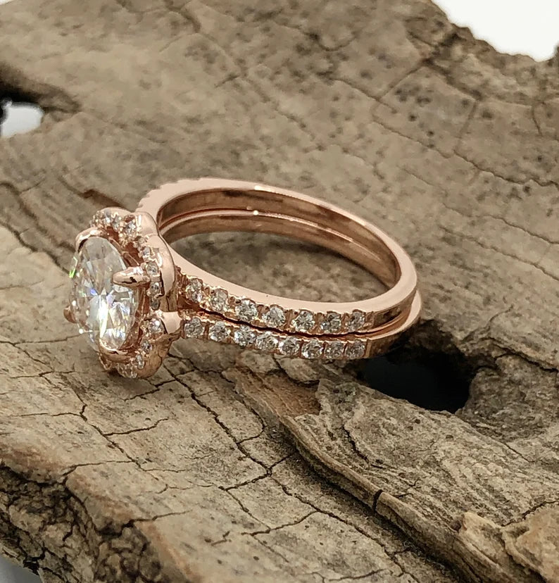 Rose Gold Bridal Set In 14k, Round Cut Engagement Set, Diamond Halo Wedding Set, Forever One Moissanite Bridal Set, Diamond Wedding Set