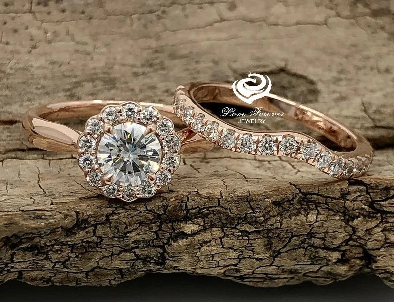 Round Cut Engagement Bridal Set 14K Rose Gold, Forever One Moissanite Round Cut Bridal Set, Halo Diamond Wedding Set, Diamond Halo Bridal Set