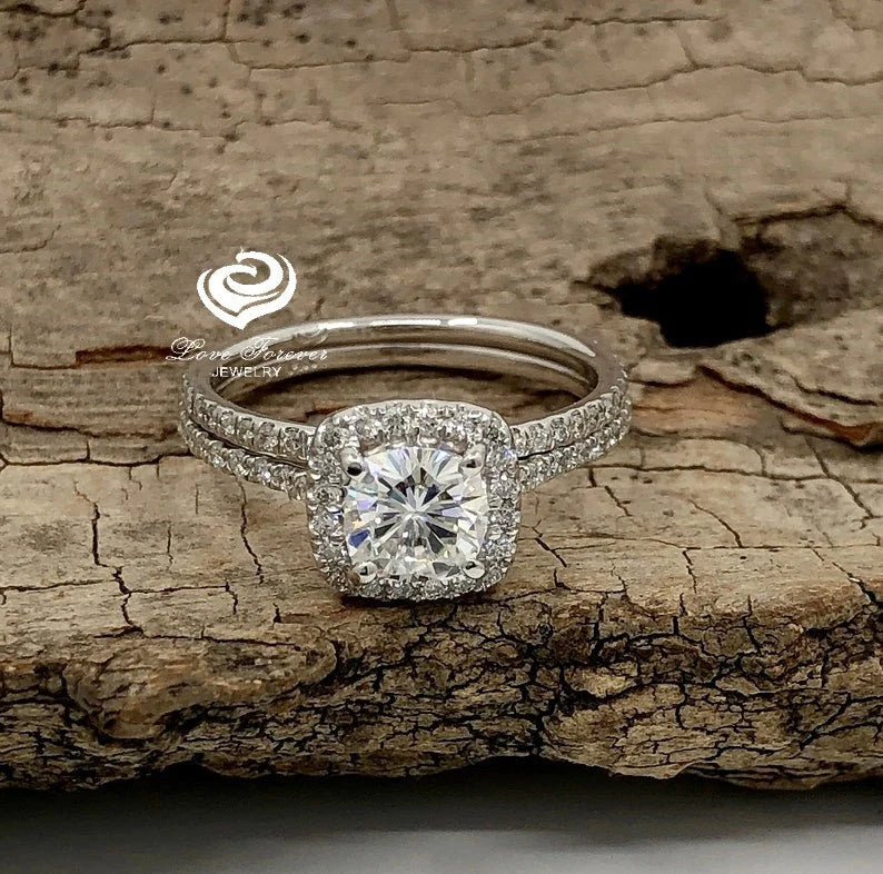 Cushion Cut Engagement Ring in 14k White Gold Diamond Wedding